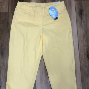 Westbound Petites Yellow Capris Size 8P